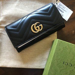 Never Before Used - GG Marmont continental wallet - Gucci, Black